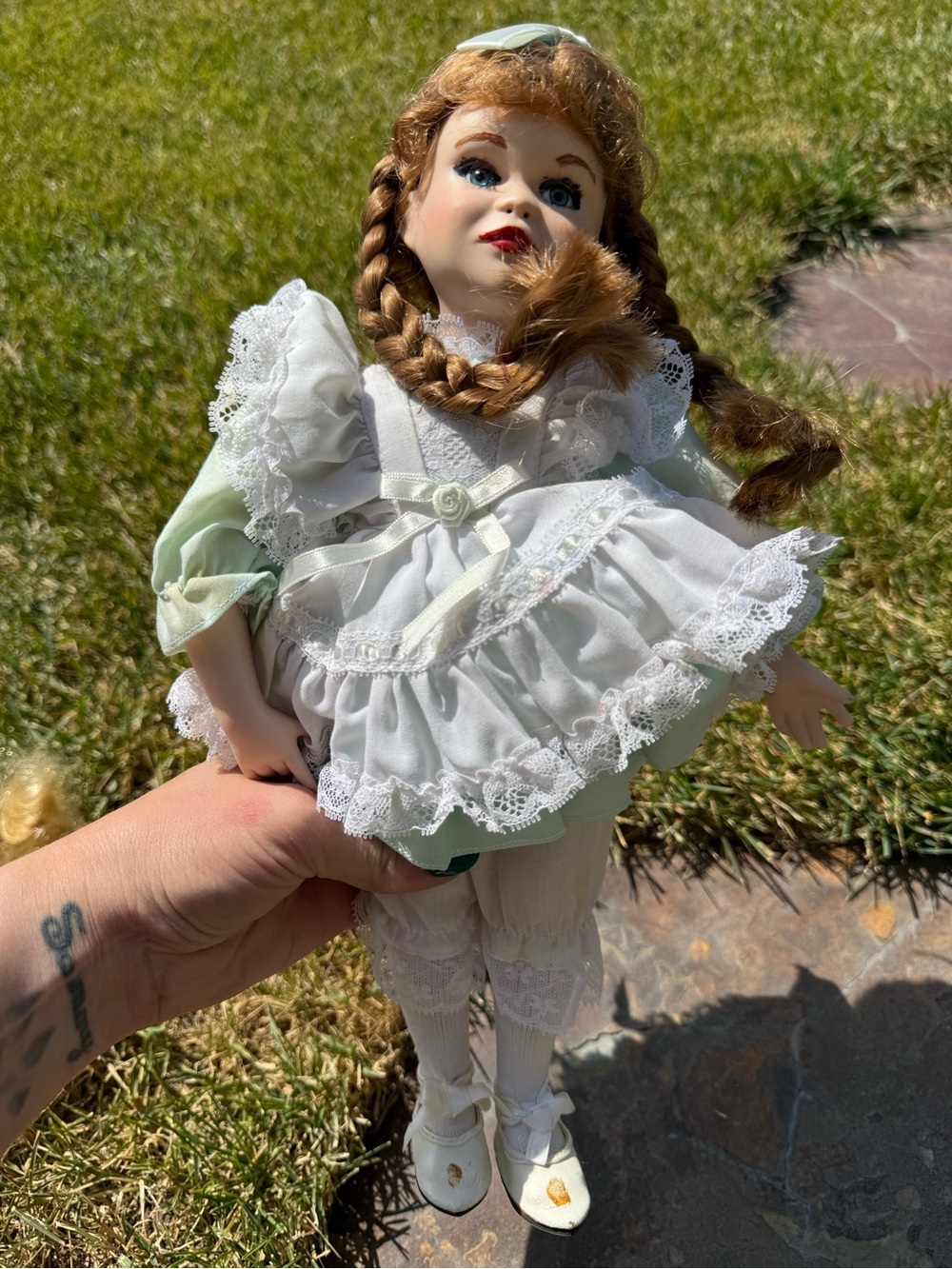 Kelly's Irish Adventures porcelain doll